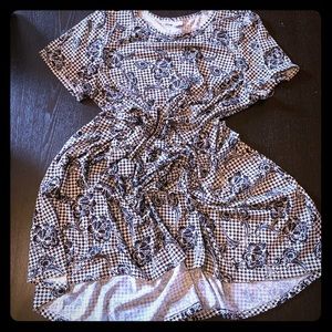 Carly 2X LuLaRoe Dress Houndstooth and Roses